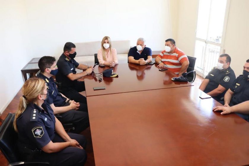reunion con fuerzas policiales | CañuelasNews