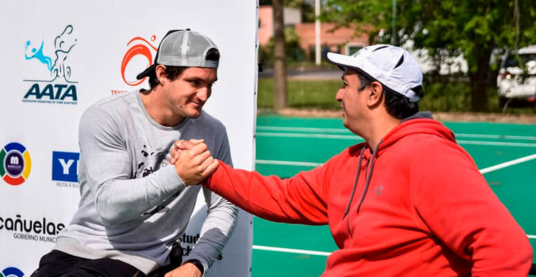Gustavo Fernandez junto a Diego Moliner en el Cañuelas Open