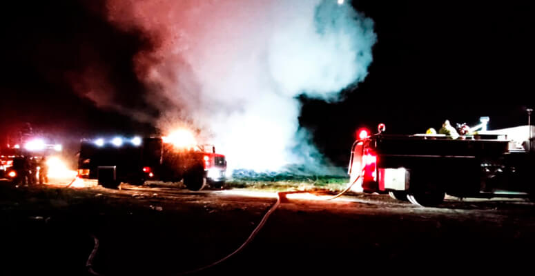 incendio en ecopunto bomberos unidades camiones | CañuelasNews