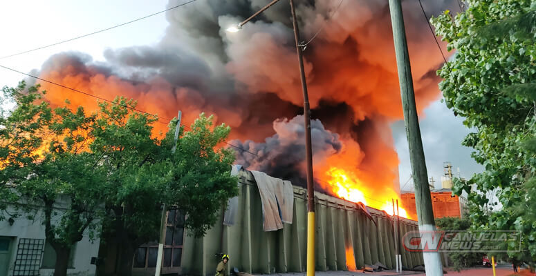 Incendio en la empresa Molino Cañuelas