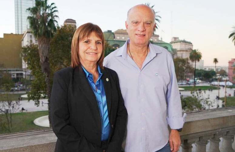 Néstor Grindetti junto a Patricia Bullrich