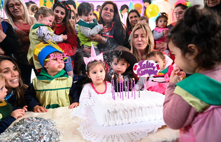 Festejos por el aniversario del jardín maternal Gotitas de Amor