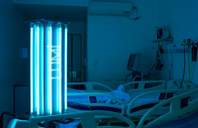 Luces UV en hospitales utilizados para sanitizar ambientes contra el Covid. 