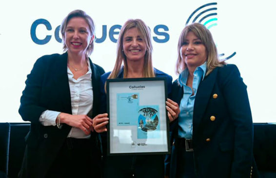 Marisa Fassi junto a Vanesa Piesciorovski, presiden de Correo Argentino