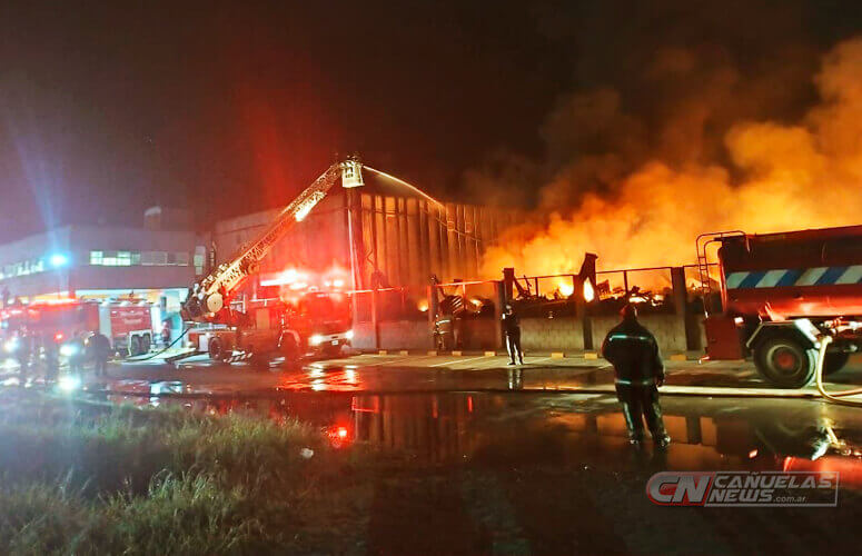 Incendio en una empresa de General Las Heras
