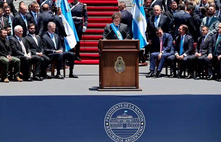 Milei durante su primer discurso como presidente de la nación argentina.