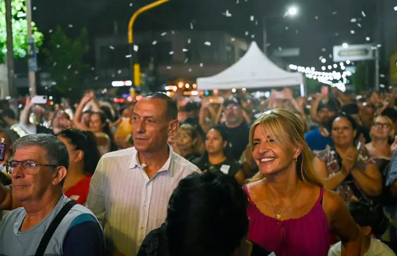 Gustavo Arrieta y Marisa Fassi participaron de los festejos entre le público y disfrutaron de Destino San Javier