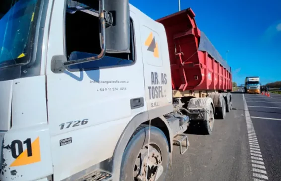 Camión detenido en Cañuelas con sobrepeso